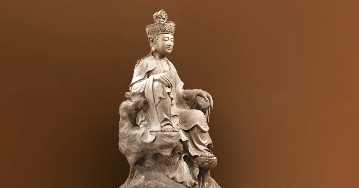 Tượng Phật Bà Quan Âm chùa Hương (ảnh: internet)