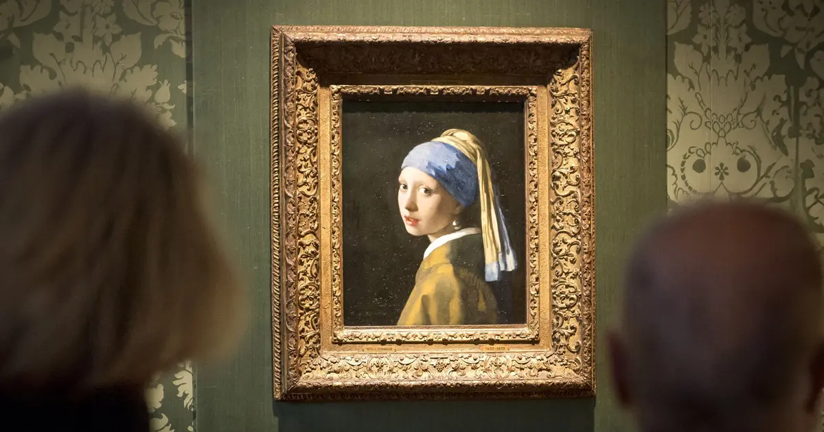 Tác phẩm nghệ thuật là gì - Thiếu nữ đeo hoa tai ngọc trai (Girl with a Pearl Earring) - Tranh của Johannes Vermeer